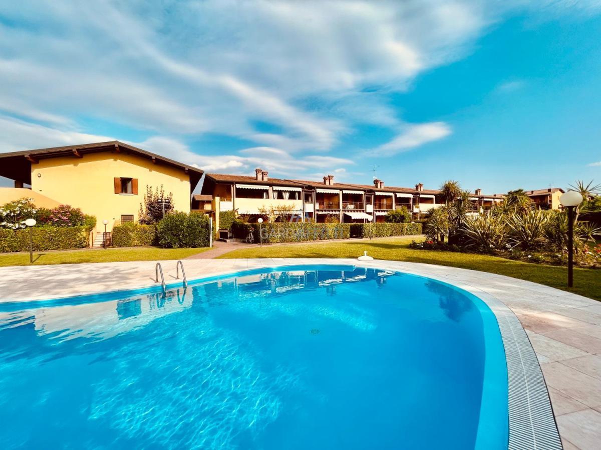 Artemide Apartment - A Soli 150M Dal Lago Di Garda Sirmione Exteriör bild