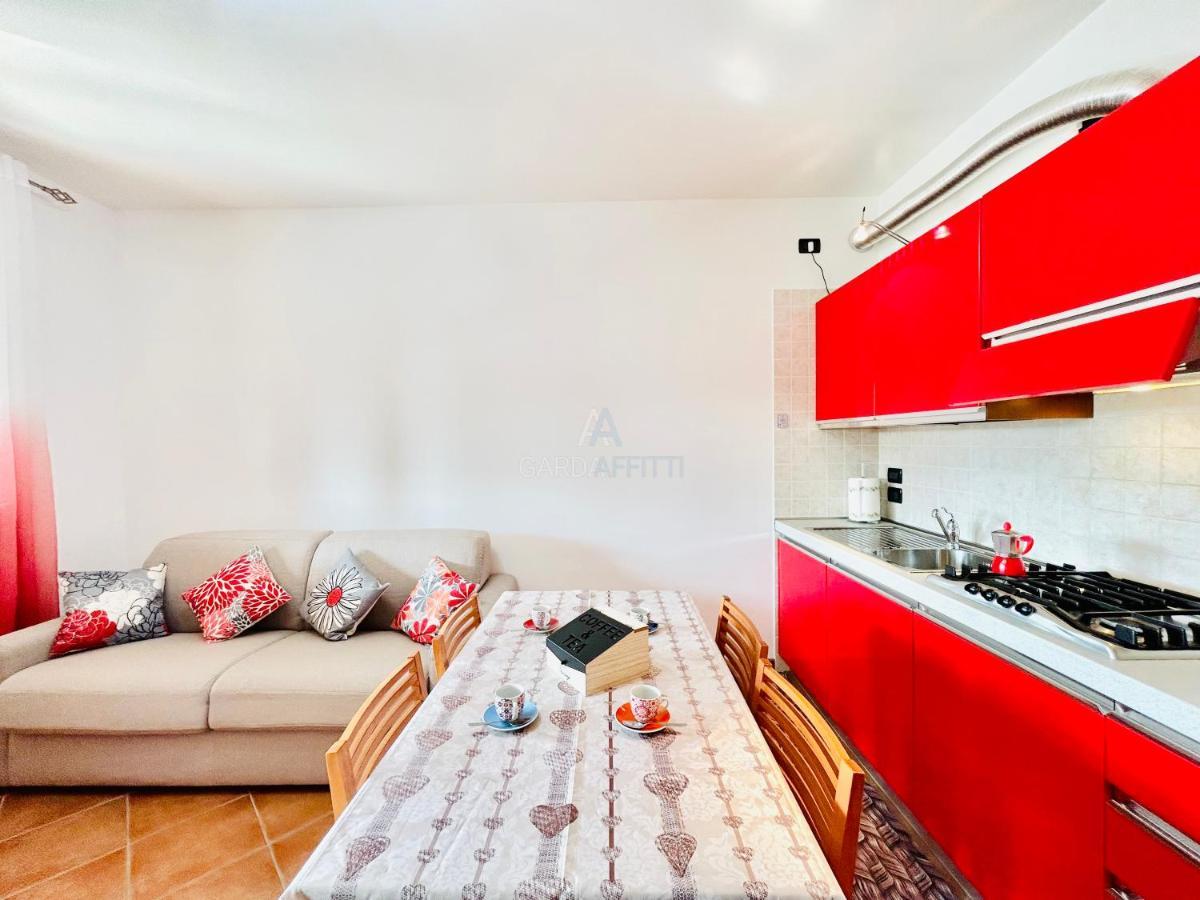Artemide Apartment - A Soli 150M Dal Lago Di Garda Sirmione Exteriör bild
